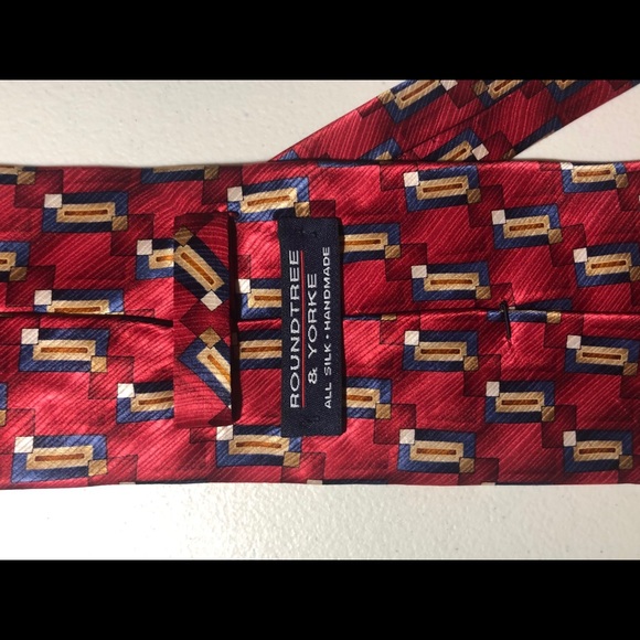 Roundtree & Yorke Classic Necktie - Picture 2 of 4